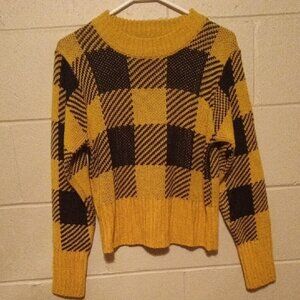 Cozy Yellow and Black Checkered Sweater Size Large